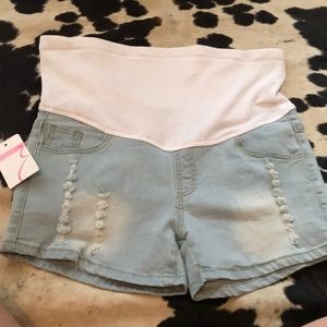 Maternity shorts